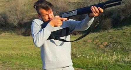 Batuhan Karadeniz’den ‘tüfekli’ paylaşım!