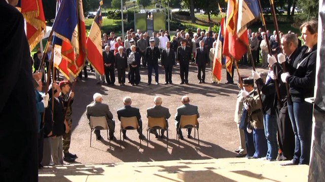 Inaugurations Monument aux morts Place des Forges - Gueugnon