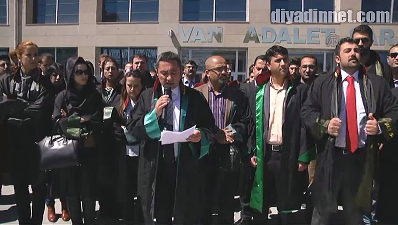 VAN'daki avukatlardan üstlerinin aranmasına tepki