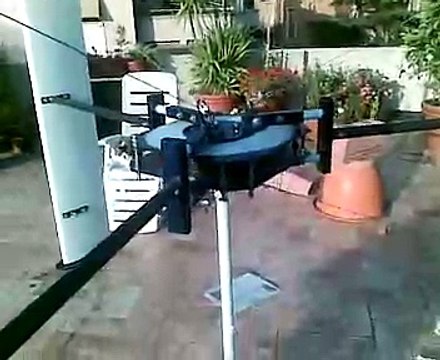 Micro eolico a La Spezia - Micro homemade wind turbine - Darrieus - VAWT