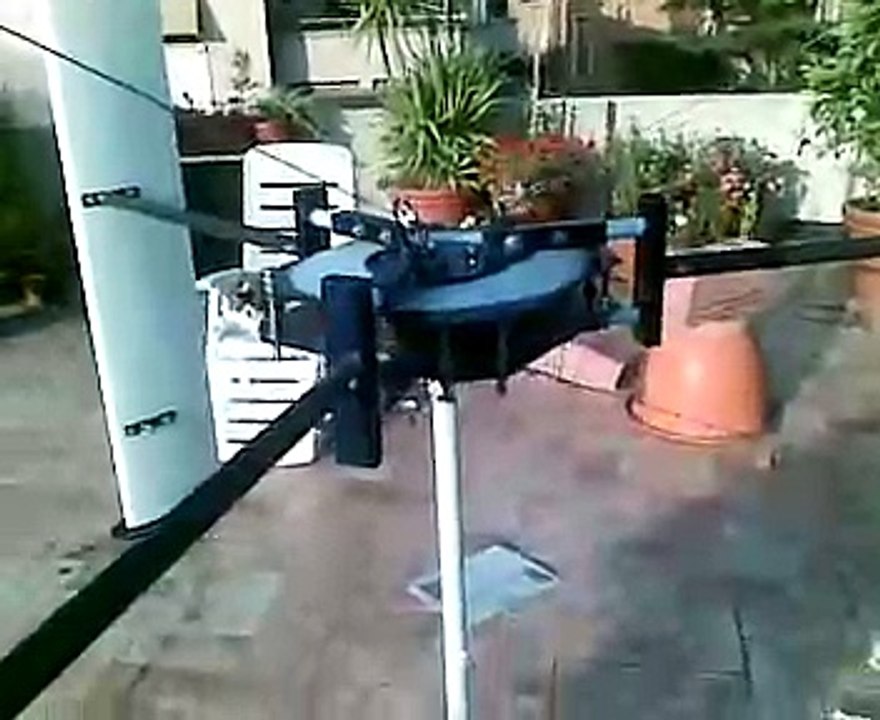 Micro eolico a La Spezia - Micro homemade wind turbine - Darrieus - VAWT