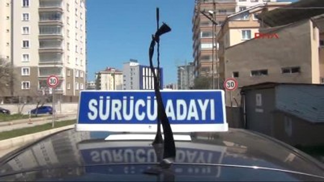 Samsun Sürücü Kursu Yetkilileri ve Direksiyon Hocalarından Eylem