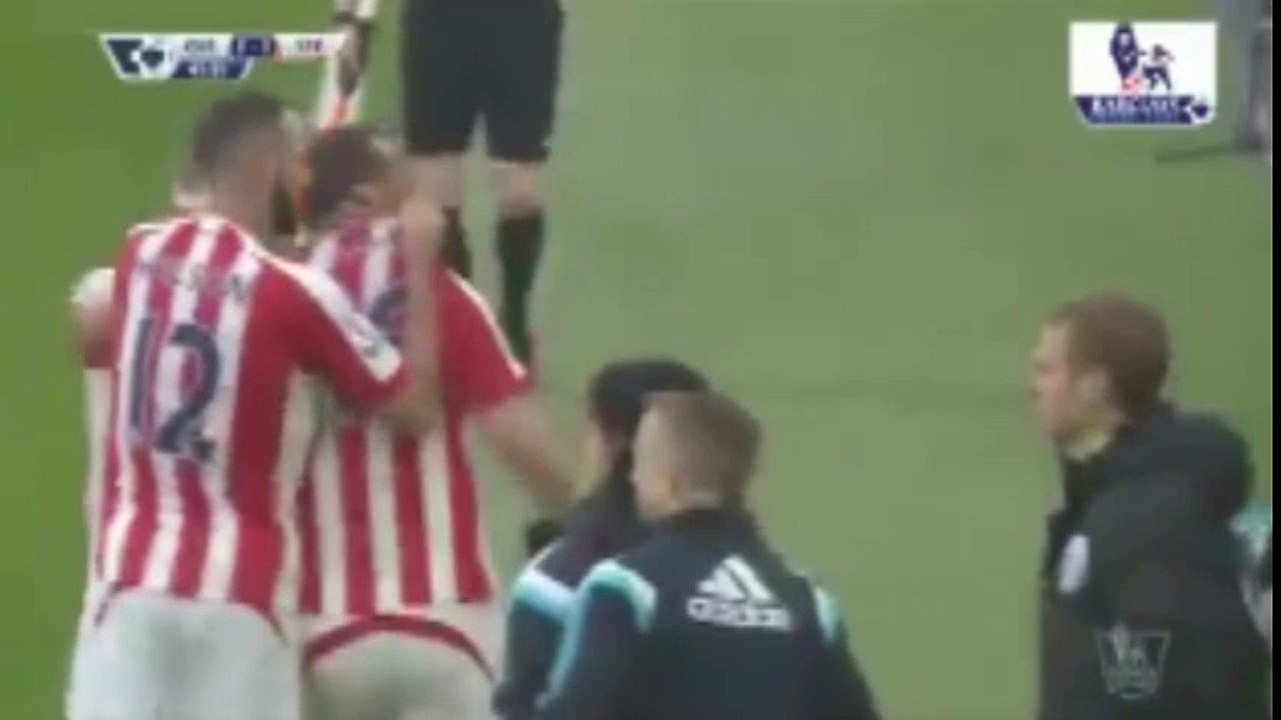 هدف تشارلي آدم لاعب ستوك سيتي في مرمى تشيلسي