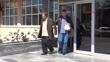 Samsun 78 Yaşında Camide Hırsızlıktan Gözaltına Alındı