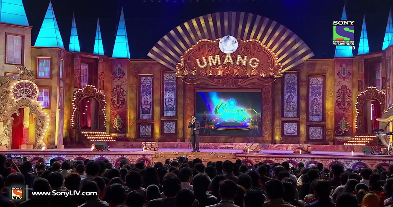 Kapil Sharma mimics evergreen actors in Umang 2015