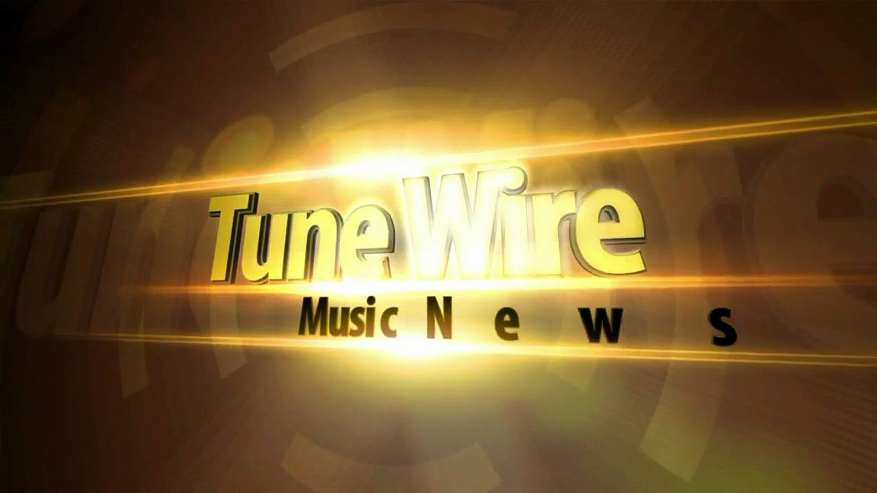 Guitar Great Andy Summers Talks About "Surviving The Police"