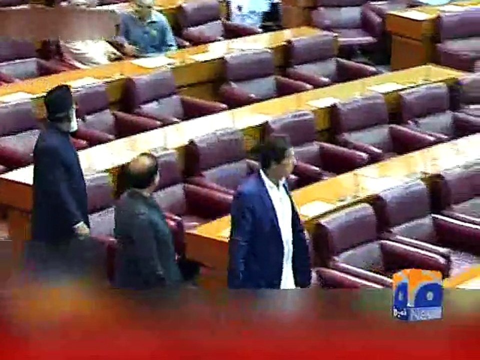 Khawaja Asif Blasting on Imran Khan and PTI-Geo Reports-06 Apr 2015