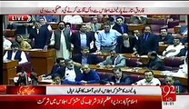 Khawaja Asif And Other Parliamentarians Blasted On Imran Khan & PTI In Assembly