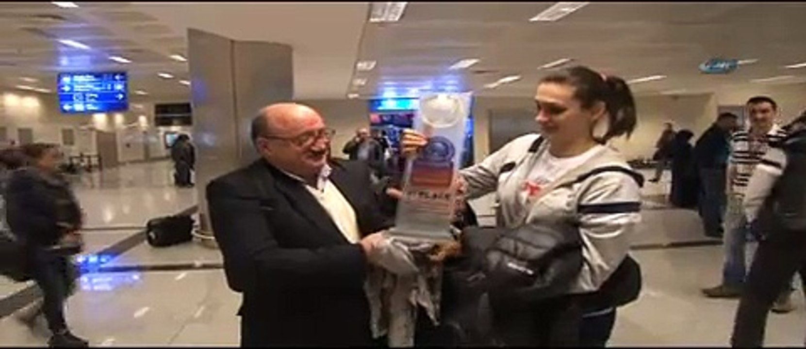 Şampiyon, İstanbul’da coşkuyla karşılandı