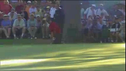 لهذا يسمى أسطورة الغولف  دقة وروعة لا توصف