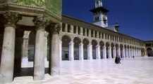 Muslims and Christians sharing the same temple in Damascus peacuefully