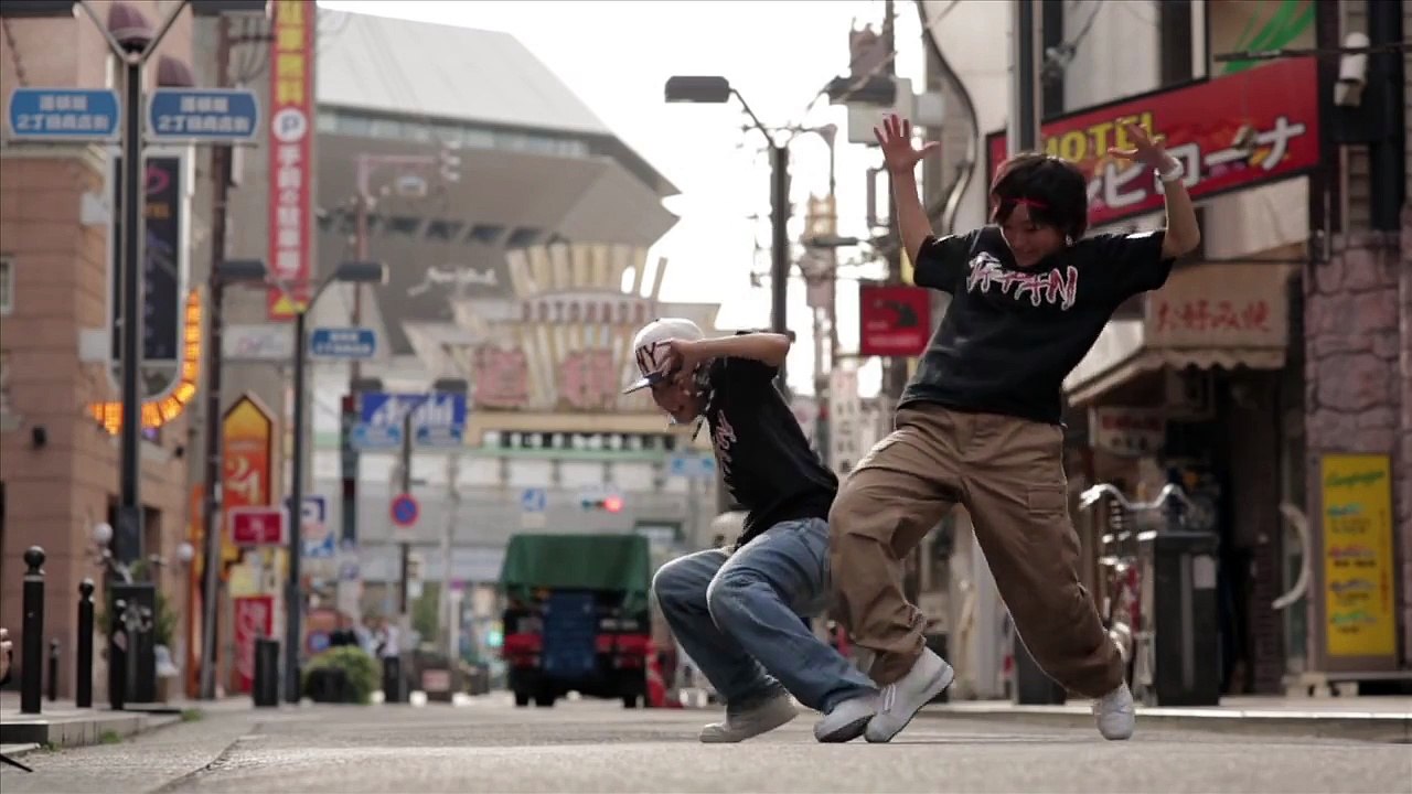 YLYK Dance Videos - Kyoka and Maika | RUSHBALL in Osaka, Japan | YAK FILMS