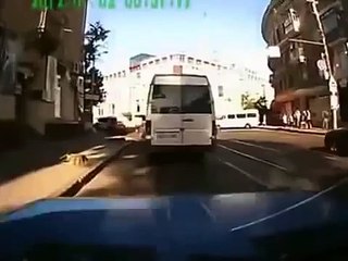 очень опасная маршрутка!