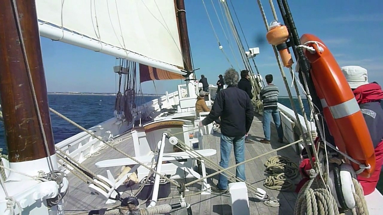 Première sortie 2015 pour le thonier Biche les 4,5,6 avril à Groix . Images du retour