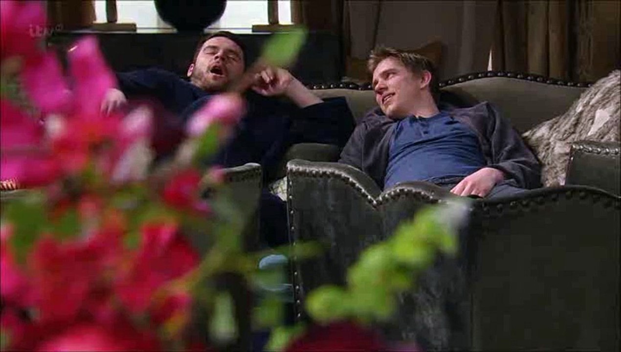 Aaron & Robert Part 82 (06-04-2015)