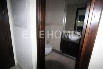 Beautiful One Bedroom Apartment in Bay Central Tower   ER S 2928