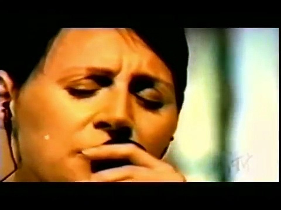 Massive Attack - Teardrop with Liz Fraser