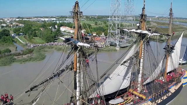 Hermione : Images Aériennes - Premier départ en Mer en septembre 2014