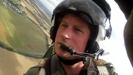 Le prince Harry s'envoie en l'air sur l'île de Wight (littéralement)