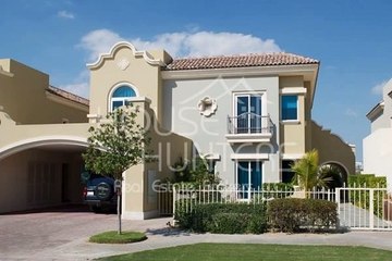 Lovely Villa in Victory Heights