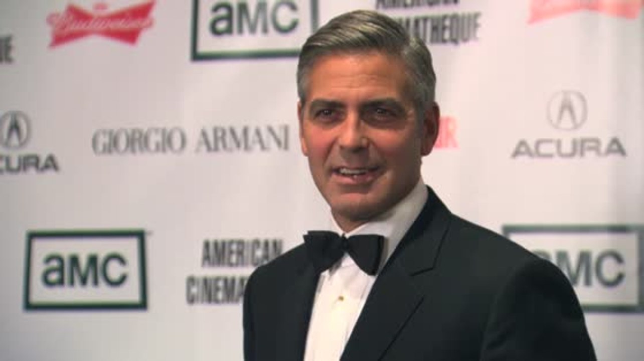 Wer George Clooney belästigt zahlt 550 Euro
