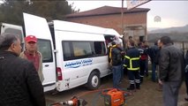 Tarım İşçilerini Taşıyan Minibüs ile Otomobil Çarpıştı: 26 Yaralı
