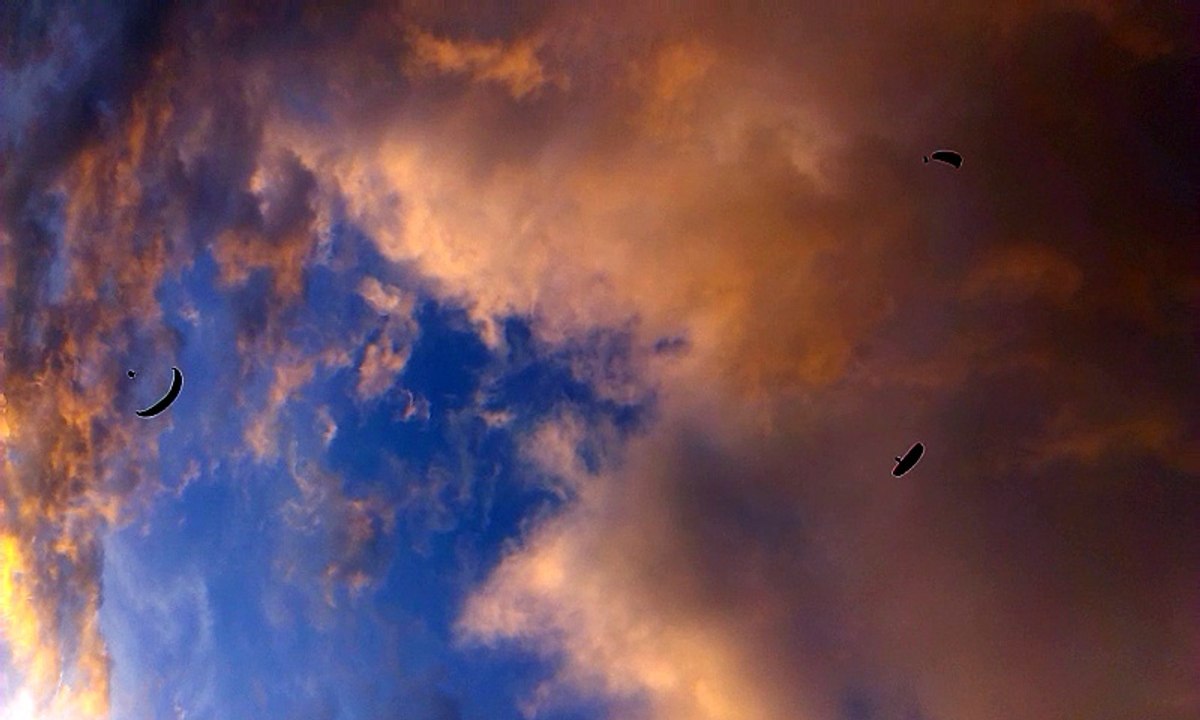 Vol du soir à La Réunion - Niviuk Kolim Team