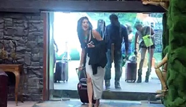 SHOCKING Karishma Tanna Carries A Mobile Phone Inside Bigg Boss House Big Boss 8