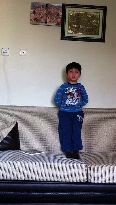 bayrak şiiri 5 yaşında işte böyle okunur