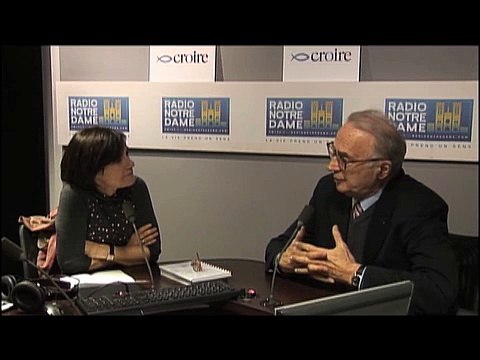 Mille questions à la foi : Y a-t-il des miracles à Lourdes, Sophie de Villeneuve pose la question au Dr François-Bernard Michel