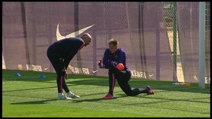 El Barcelona juega ante el Almería un partido vital para sus aspiraciones