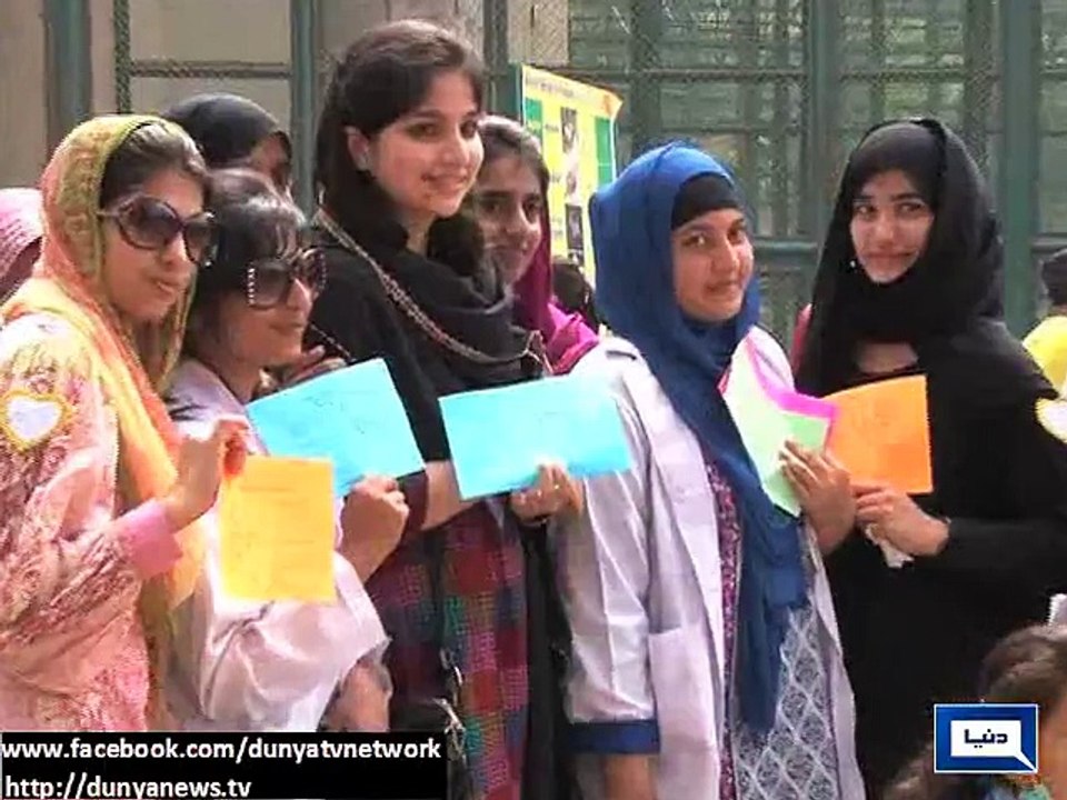 Dunya News - Lahore: Students spend day with animals in Zoo