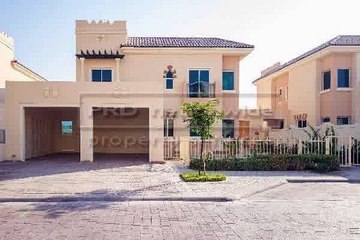 Stunning 5 bedroom family home in for Rent Morella