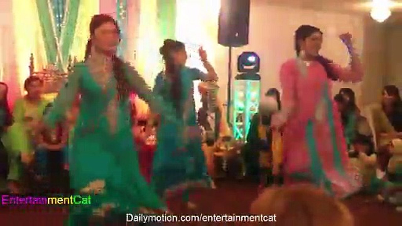 MEhndi Dance -EverBest- Meri Paayal Chanke - HD ✔ - Video Dailymotion