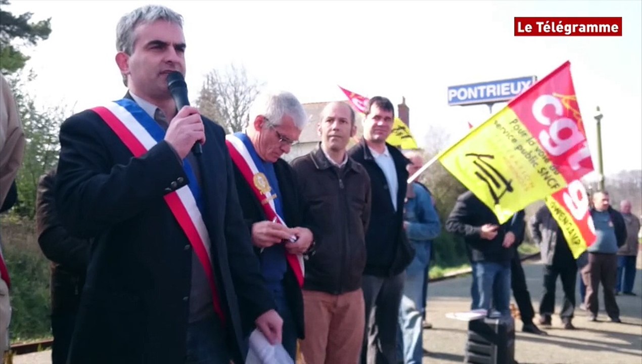 Pontrieux. Manifestation pour la défense de la ligne Guingamp-Paimpol