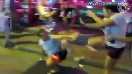 Khách du lịch no đòn vì dám sàm sỡ gái mại dâm