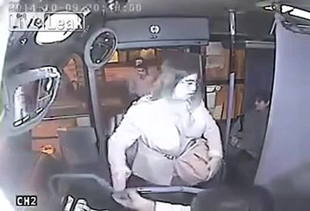 LiveLeak - Instant karma attacks again