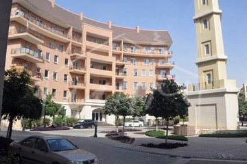 3br apt in dickens circus with park view for   vacant