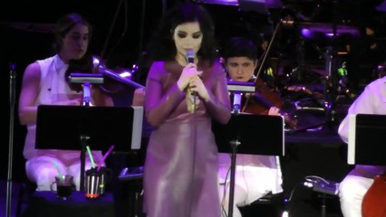 Bjork - All Neon Like (Live in Brooklyn,NY, 3-22-15)