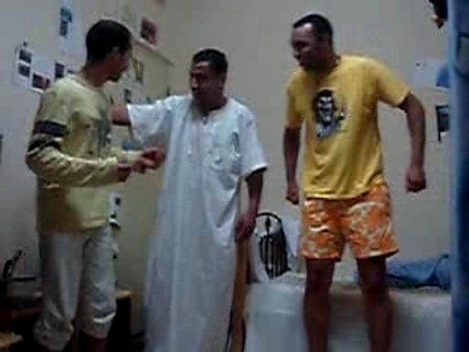 2 marocain et 1 sa3idi