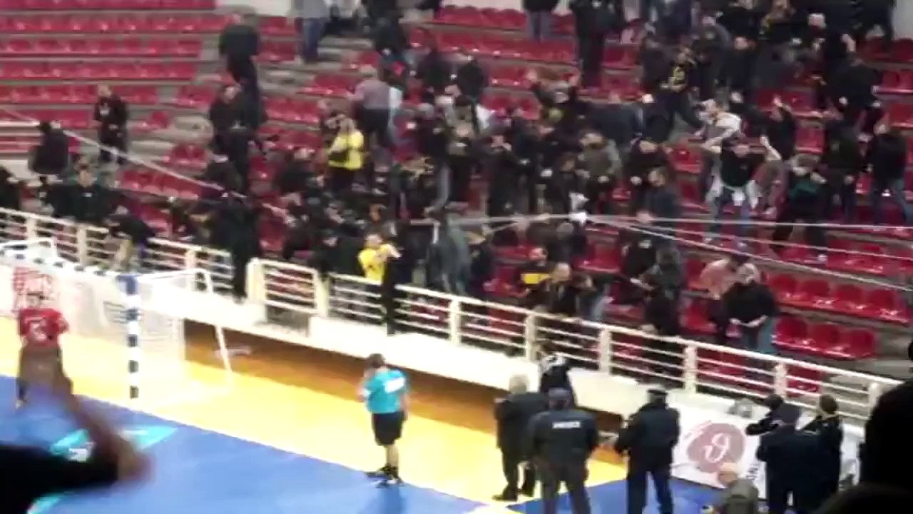 Emeutes Grèce AEK Athènes - PAOK Salonique Handball