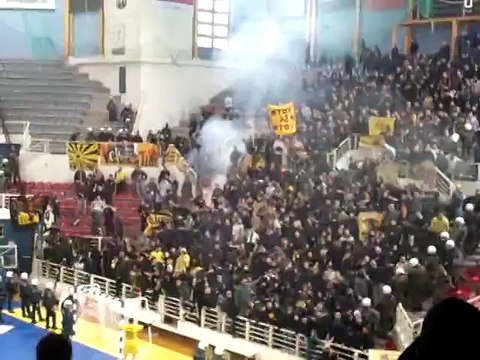 Emeutes Grèce AEK Athènes - PAOK Salonique Handball