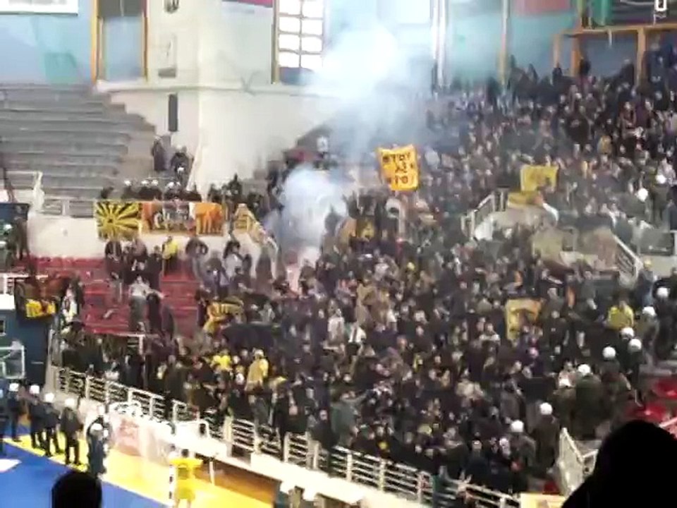 Emeutes Grèce AEK Athènes - PAOK Salonique Handball