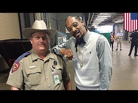 Snoop Dogg selfie with State Trooper at SXSW gets cool cop in trouble with the brass