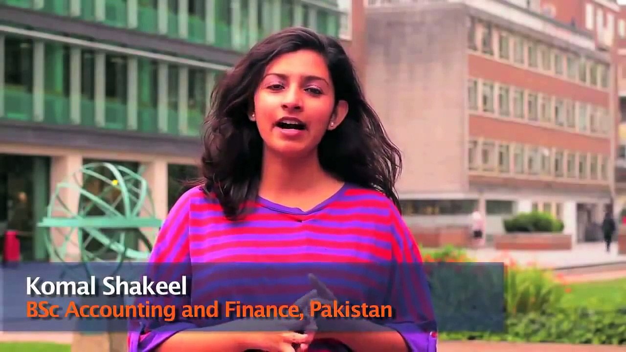 Alumni Inspiration: Komal Shakeel, BSc Accounting & Finance, Pakistan