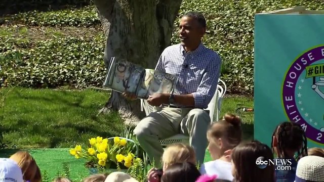 Le Président Obama essaie de rassurer des enfants effrayés par des abeilles... Hilarant!