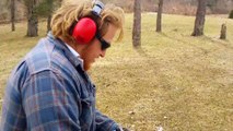 Redneck VS big Gun : crazy funny FAIL!