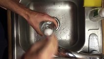How to Quickly Peel a Boiled Egg in a Glass of Water