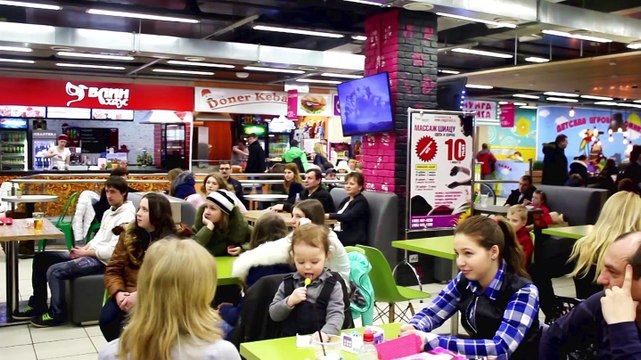 Концерт группы UnAcapella в универмаге Муравей-Сормово