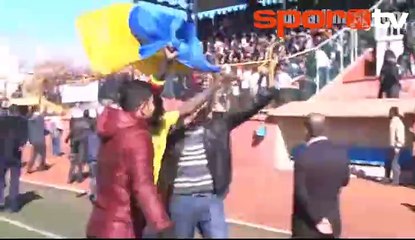 Ganalı futbolcunun şampiyonluk halayı